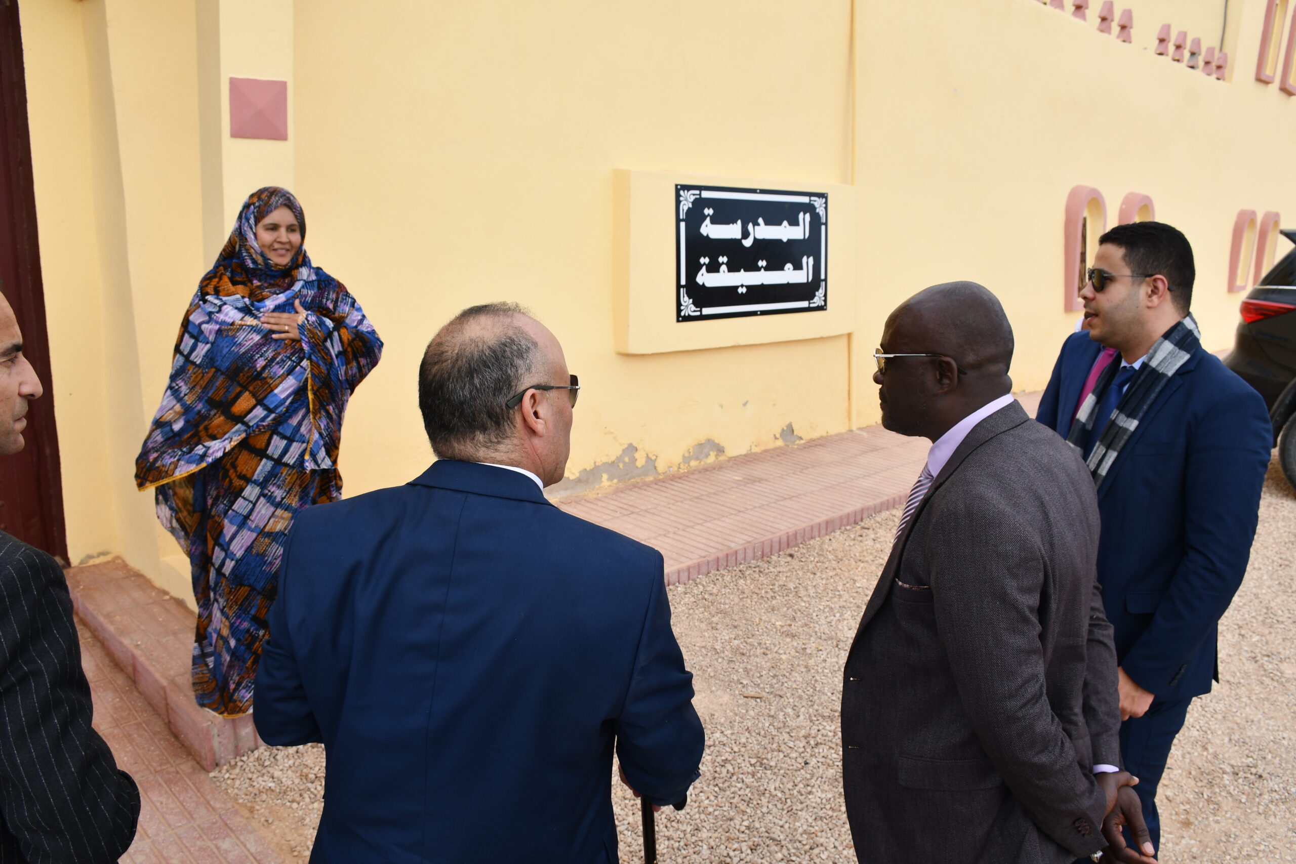 ابنة المحسن الحاج ابراهيم الحماد السيدة خوتا الحماد تستقبل وفد هام من قناصلة الإفريقية بقصبةازركيين