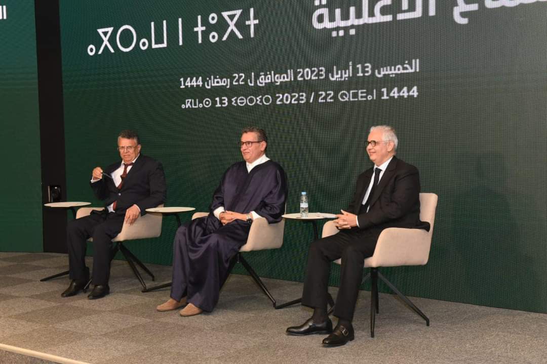 الأغلبية الحكومية تؤكد انسجامها والتزامها بمواصلة تنزيل برامجها