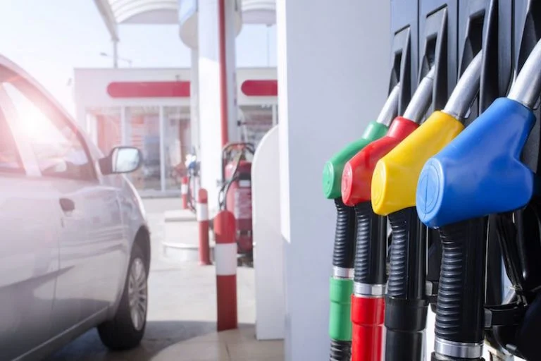 استيراد الغازوال الروسي الرخيص لا ينعكس على أسعار المحطات بالمغرب