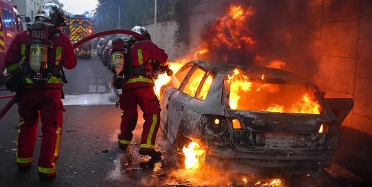 بعد 4 ليال من الصدامات بفرنسا.. تشييع جثمان الشاب نائل وماكرون يرجئ زيارة مقررة إلى ألمانيا