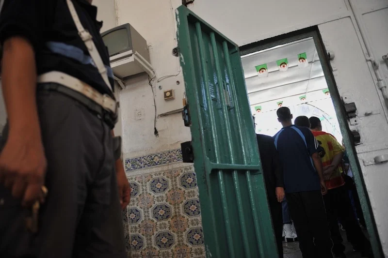 الجزائر تباشر إجراءات تسليم مهاجرين غير نظاميين إلى السلطات المغربية