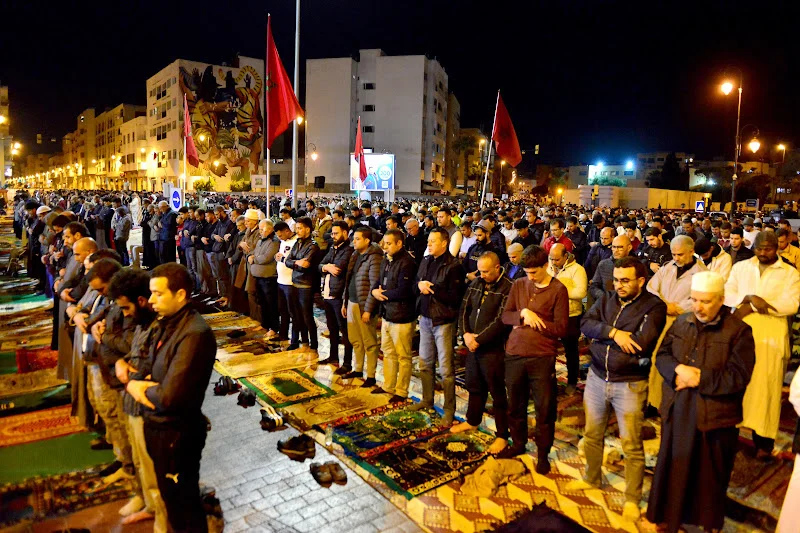 إقبال المغاربة على المساجد في رمضان .. انتعاش روحي أم تدين مناسباتي؟￼