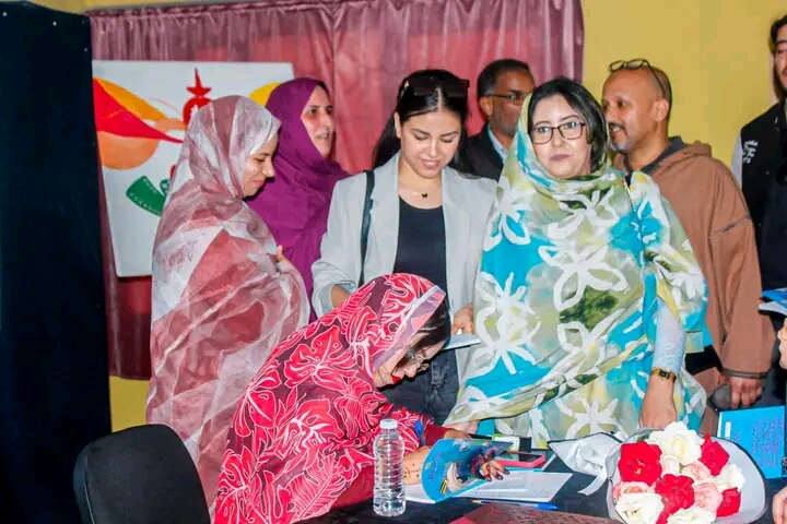 مؤلفة يافعة تضع بصمتها في مجال الأدب