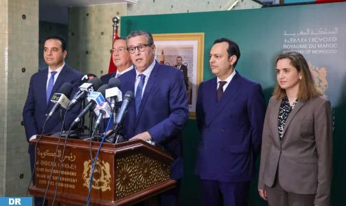 اتفاق بين الحكومة والمركزيات النقابية بشأن زيادة عامة في أجور العاملين بالقطاع العام بمبلغ 1000 درهم صافية شهريا