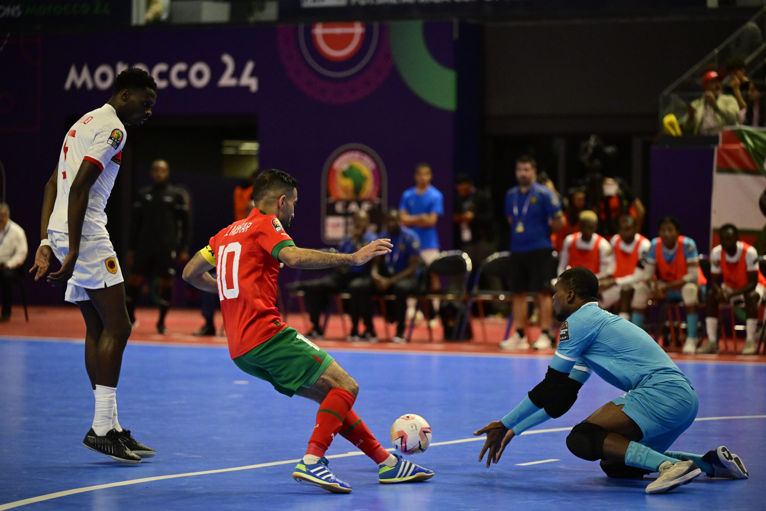 المنتخب المغربي يفوز على نظيره الانغولي بخماسية
