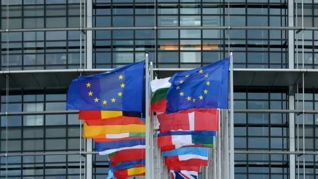 برلمانيون بريطانيون يطالبون بدعم مقترح الحكم الذاتي