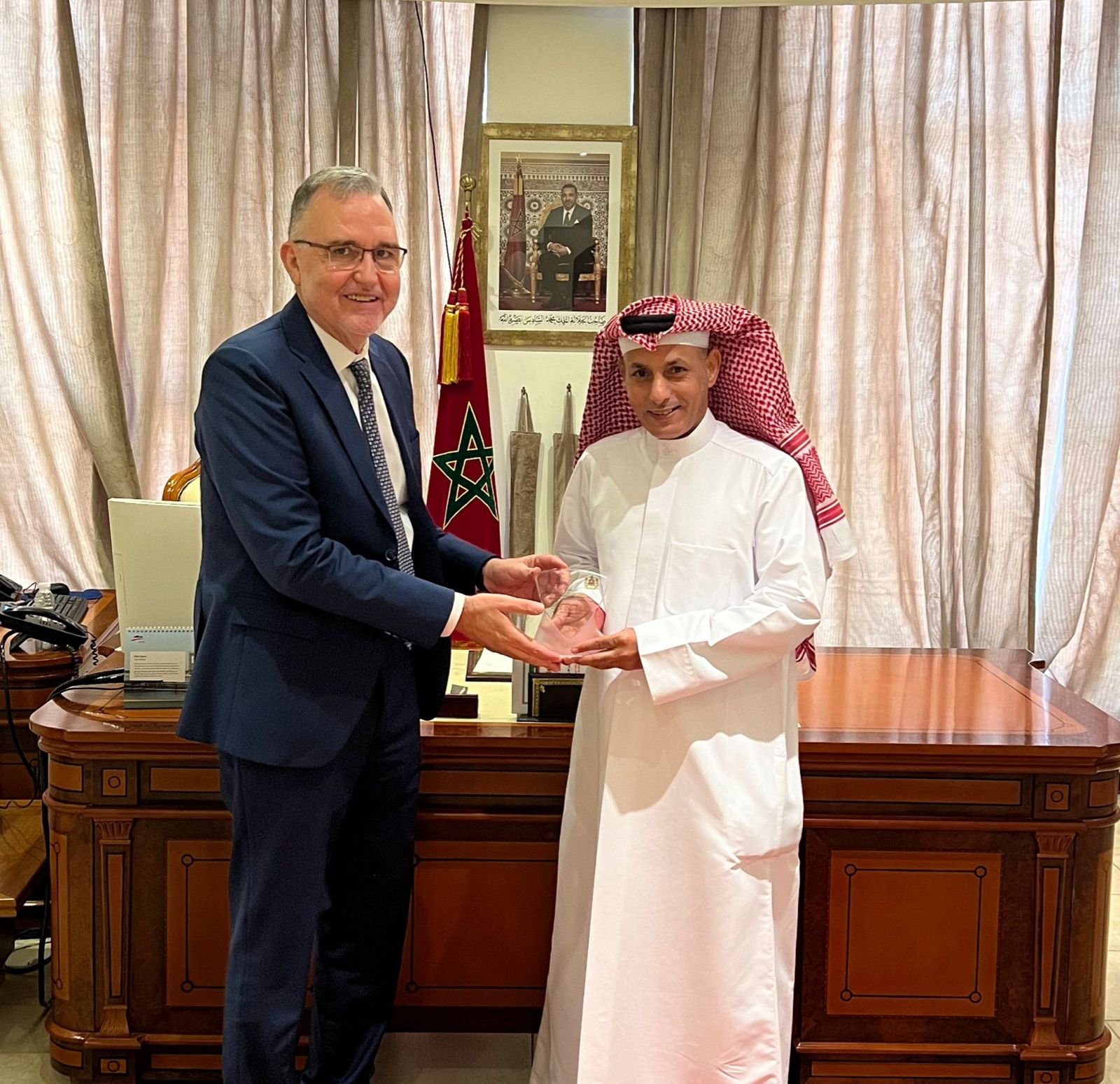 سفير المملكة المغربية يستقبل القنصل العام لمملكة البحرين في مدينة العيون المغربية