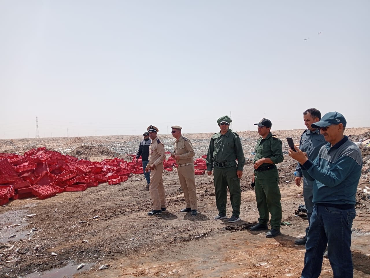 جندارم فم لواد ، مزير الطرح و مستمر في قطع الطريق على لكونطربوند … !!