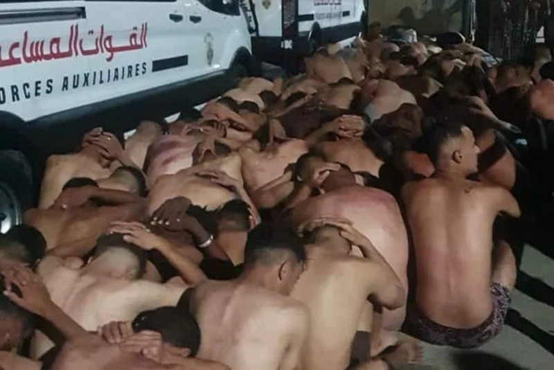 فتح بحث قضائي بخصوص تداول صور بعض الأشخاص بلباس السباحة يجلسون على الأرض (الوكيل العام للملك لدى محكمة الاستئناف بتطوان)<span class="label label-info" style="box-sizing: initial; background-color: rgb(58, 135, 173); padding: 1px 4px 2px; border-radius: 3px; font-family: "Times New Roman"; font-size: 18.4px; font-weight: 400; white-space-collapse: collapse;"></span>
