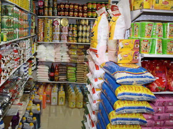 الحكومة الموريتانية تعلن عن تسقيف أسعار بعض المواد الأساسية<span class="label label-info" style="box-sizing: initial; background-color: rgb(58, 135, 173); padding: 1px 4px 2px; border-radius: 3px; font-family: "Times New Roman"; font-size: 18.4px; font-weight: 400; white-space-collapse: collapse;"></span>