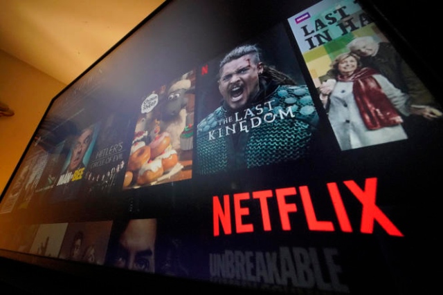 نتفليكس تسجل نموا أكبر من المتوقع في قاعدة مشتركيها