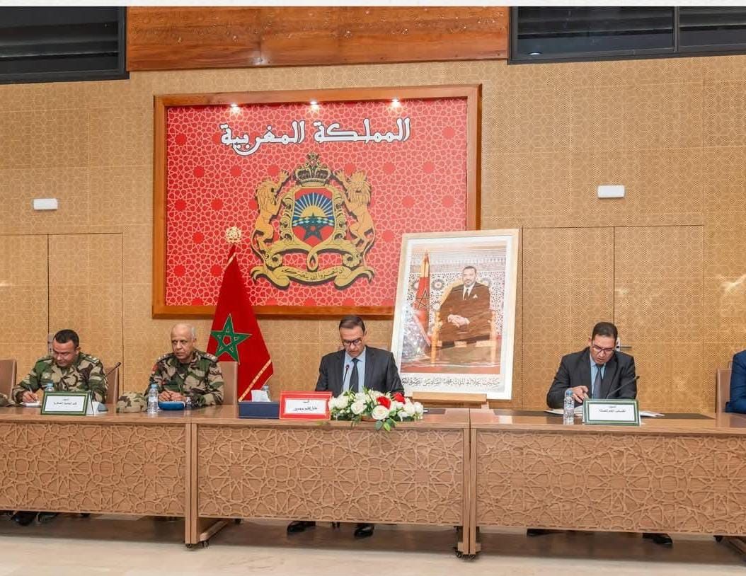 عامل إقليم بوجدور يترأس إجتماع إقليمي لتدارس سبل التحسيس ومكافحة مرض الحصبة (بوحمرون).