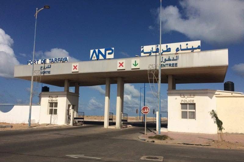 مهنيو الصيد البحري بطرفاية يشتكون من تهديدات وابتزاز