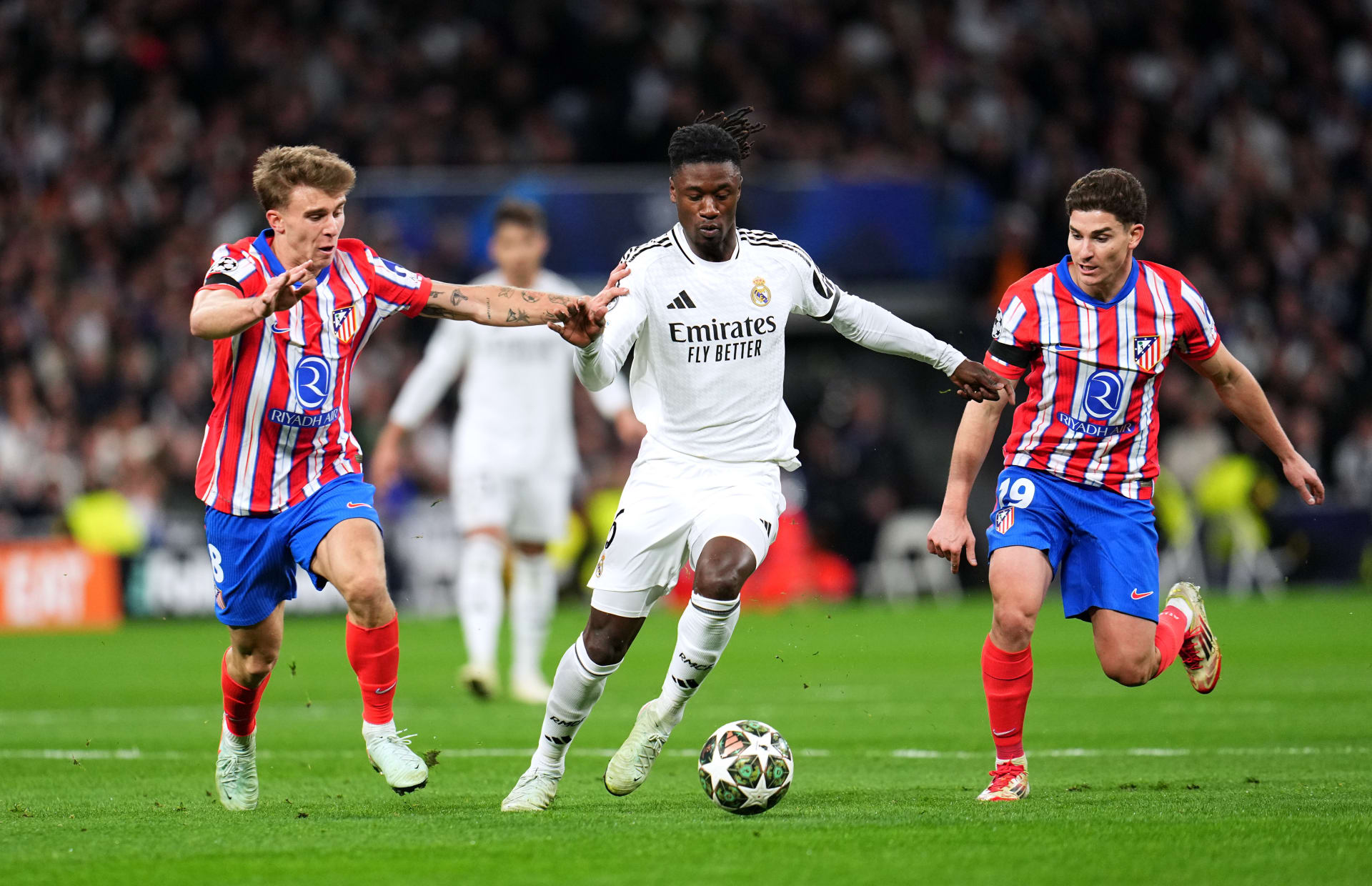 دوري أبطال أوروبا لكرة القدم.. ريال مدريد يبلغ ربع النهائي على حساب جاره أتلتيكو