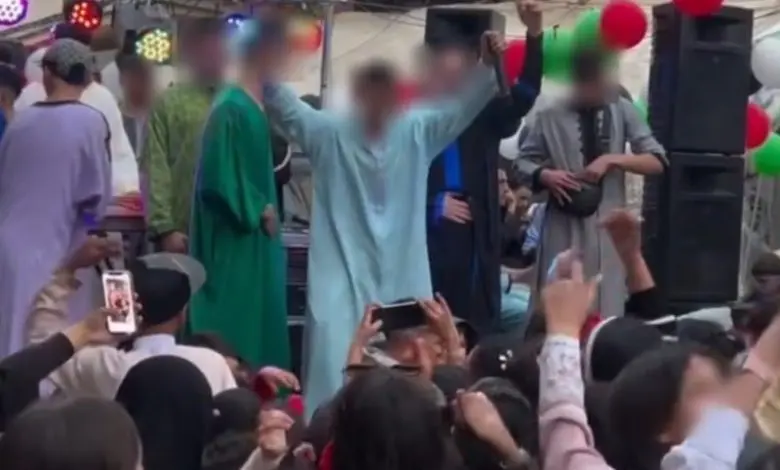 طنجة.. توقيف شخص بسبب أداء أغنية تحرض على “السكر والرذيلة” أمام قاصرين