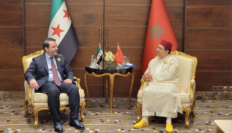 المغرب يعلن إعادة فتح سفارته في دمشق ويجدد دعمه لوحدة سوريا خلال القمة العربية ببغداد