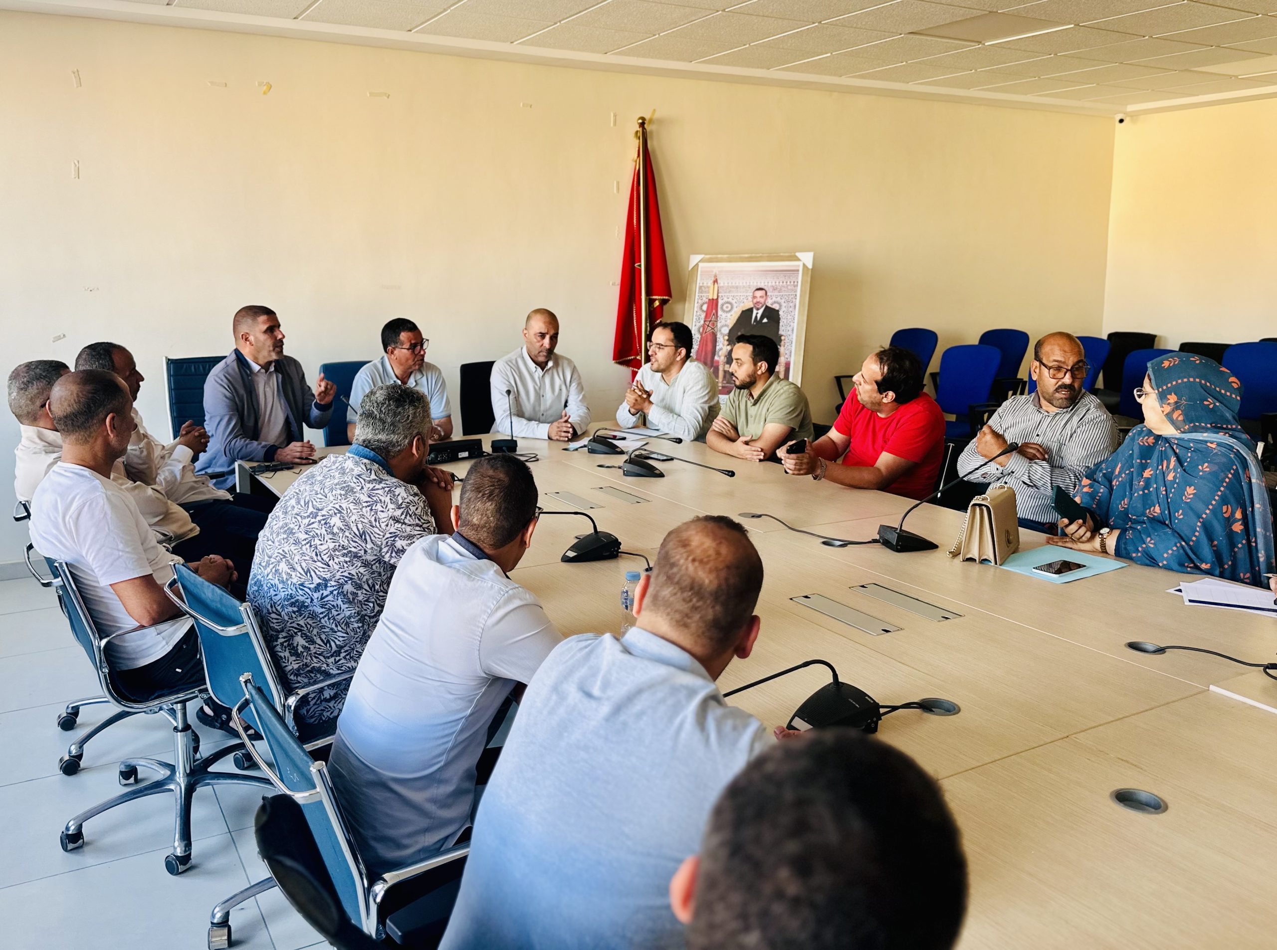 العيون تستعد لاستقبال المؤتمر الجهوي لحزب التجمع الوطني للأحرار بحضور أخنوش