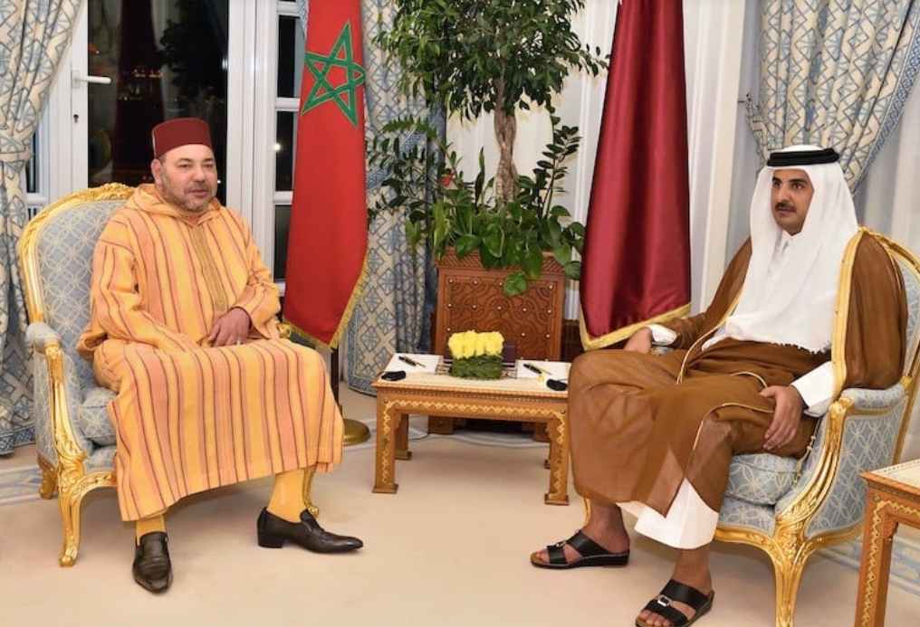 الملك محمد السادس يعبر لأمير قطر عن تضامن المغرب ويدين الهجوم الإيراني على قاعدة العديد