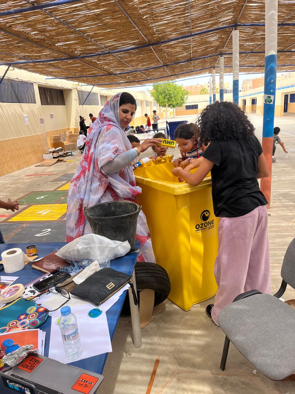 مدرسة La Paz تحتفي بالأسبوع العالمي للمحيطات بأنشطة علمية وتربوية رائدة بشراكة مع جمعية العيون لحماية البيئة
